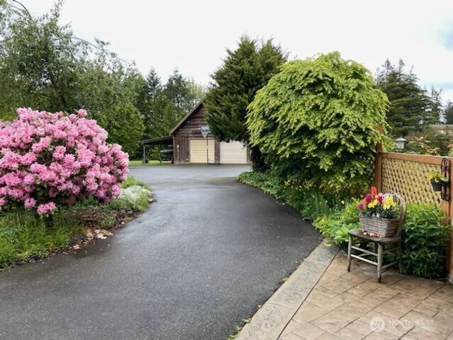 2 acre from side road | Image 38