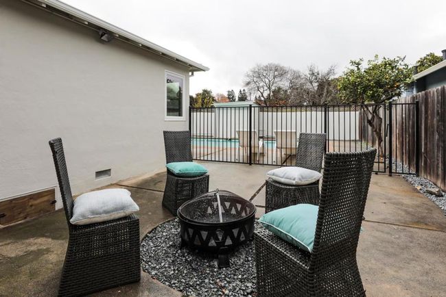 300 Encina Cmns, House other with 7 bedrooms, 5 bathrooms and 2 parking in Stanford CA | Image 26