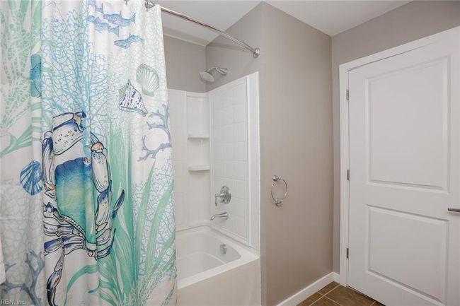 APT-432B - 3738 Sandpiper Rd, House attached with 4 bedrooms, 3 bathrooms and null parking in Virginia Beach VA | Image 29