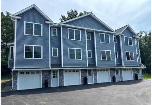 1-32 Charter Street, Exeter, NH, 03833 | Card Image