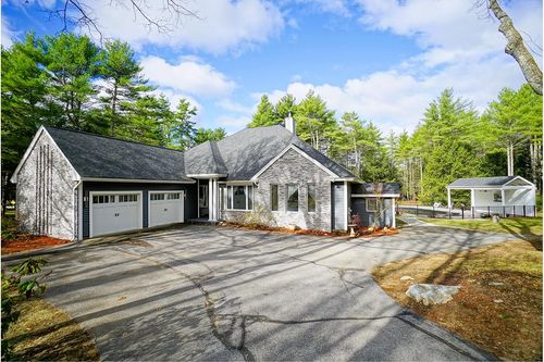 53 Meadow Fox Ln, Chester, NH, 03036-4186 | Card Image