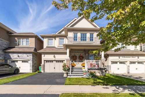 6 Trentonian Street, Brampton, ON, L6R3W2 | Card Image
