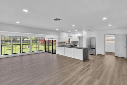 na-418 S 57th Way, Hollywood, FL, 33023-1475 | Card Image