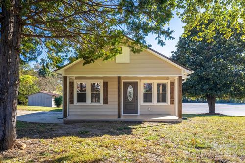 2443 Connelly Springs Rd, Granite Falls, NC, 28630-9258 | Card Image