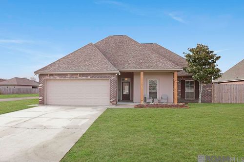41131 Lakeway Cove Ave, Gonzales, LA, 70737-8949 | Card Image