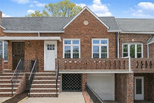 2025 E 33rd St, Brooklyn, NY, 11234-4918 | Card Image