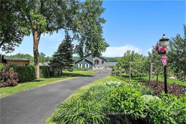 3020 Bay Rd, House other with 1 bedrooms, 2 bathrooms and 10 parking in Alfred ON | Image 4