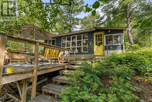 2046 Cyr Point Road, Tay Valley, ON, K7H3C9 | Card Image