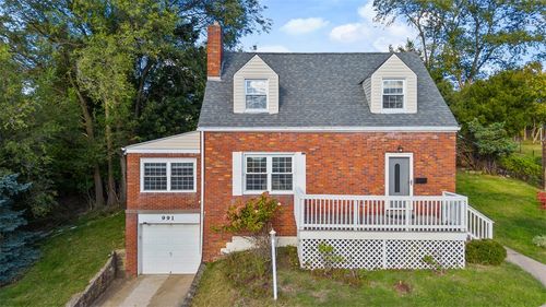 991 Forsythe Rd, Carnegie, PA, 15106-3068 | Card Image