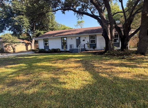1818 Walnut Ave, Carrollton, TX, 75006-6115 | Card Image