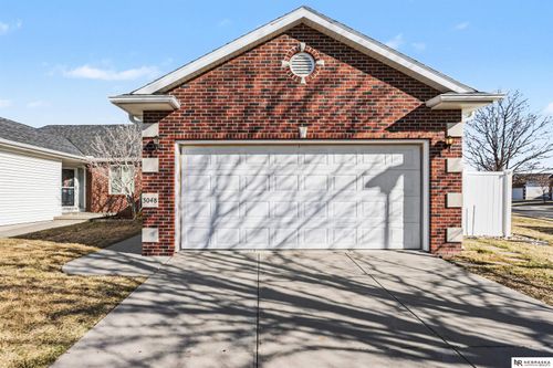 3048 Gallinas Dr, Lincoln, NE, 68516-7725 | Card Image