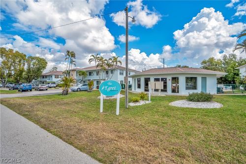 apt-214-203 Se 15th Pl, CAPE CORAL, FL, 33990-1781 | Card Image