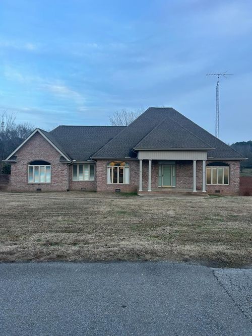 134 Coleman St, Big Sandy, TN, 38221-3663 | Card Image