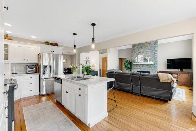 6249 750, House other with 4 bedrooms, 3 bathrooms and null parking in Churubusco IN | Image 17