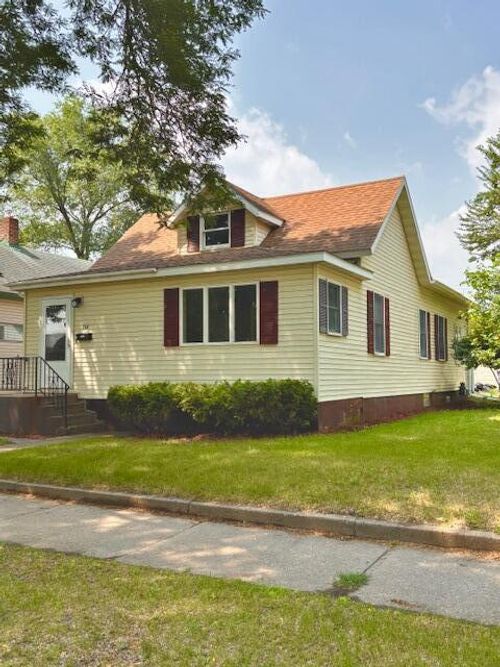 1311 Kane St, La Crosse, WI, 54603-2471 | Card Image