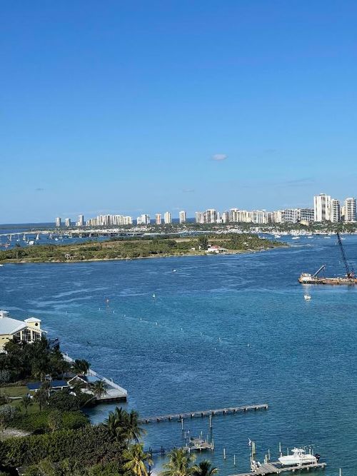 2209-5600 N Flagler Dr, West Palm Beach, FL, 33407-2648 | Card Image