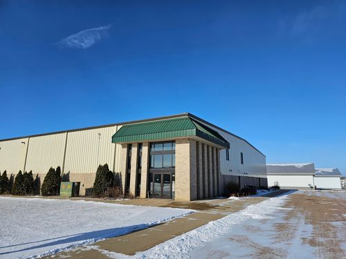 1820 N Redding Ave, Windom, MN, 56101-1290 | Card Image