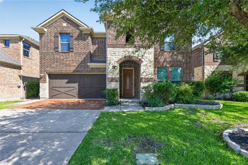 1049 Chickasaw Dr, Carrollton, TX, 75010-1116 | Card Image