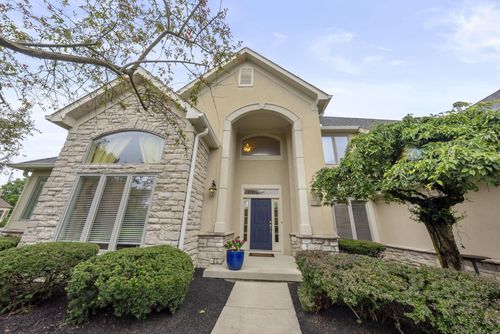 1596 Fox Chase Dr, Blacklick, OH, 43004-9547 | Card Image