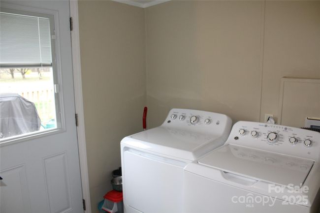 6454 Lostkey Dr, House other with 3 bedrooms, 2 bathrooms and null parking in Connelly Springs NC | Image 15