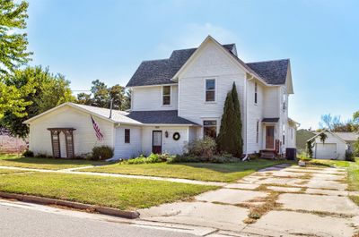 209 E 2nd Street, Home with 3 bedrooms, 1 bathrooms and null parking in Woodward IA | Image 1