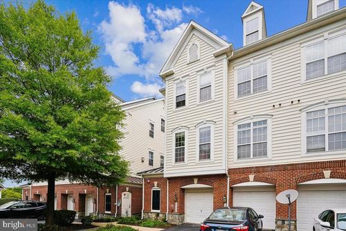 14556 Kylewood Way, GAINESVILLE, VA, 20155-6233 | Card Image