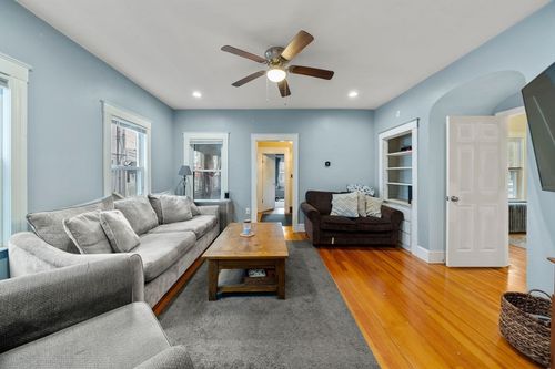 65 Tremont St, Braintree, MA, 02184-6407 | Card Image