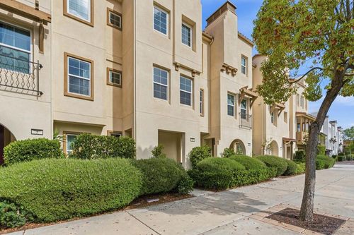 4-5992 Village Center Loop Rd, San Diego, CA, 92130-2960 | Card Image