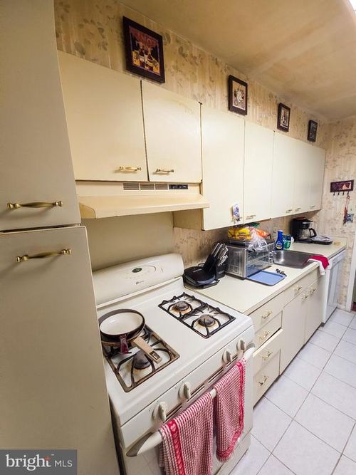 apt-1804-3600 Conshohocken Ave, PHILADELPHIA, PA, 19131-5333 | Card Image