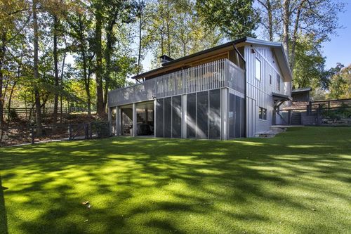 8885 Bay Dr, Gainesville, GA, 30506-6716 | Card Image