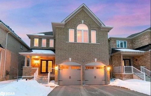 8 (lower) Charlemagne Ave, Barrie, ON, L4M0A9 | Card Image