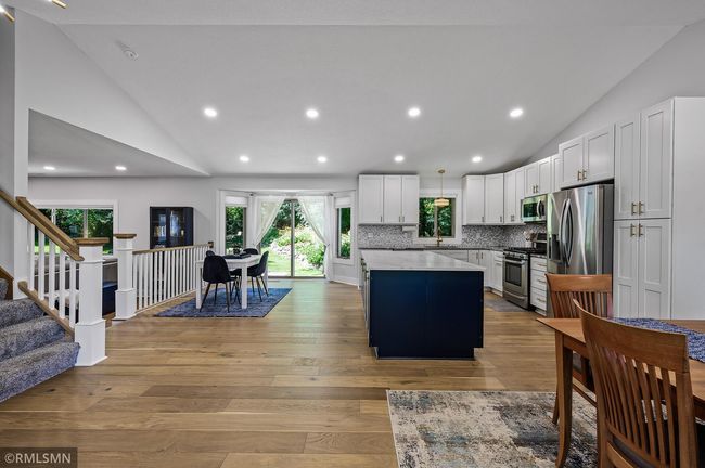 10069 Fox Run Rd, House other with 4 bedrooms, 3 bathrooms and null parking in Woodbury MN | Image 5