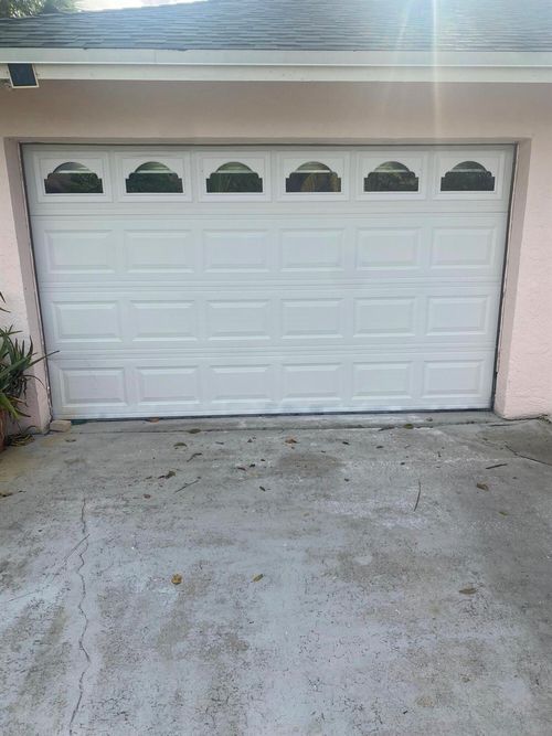 663 White Water Dr, West Palm Beach, FL, 33413-1131 | Card Image