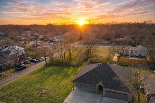 1205 Hemphill St, Greenville, TX, 75401-4804 | Card Image