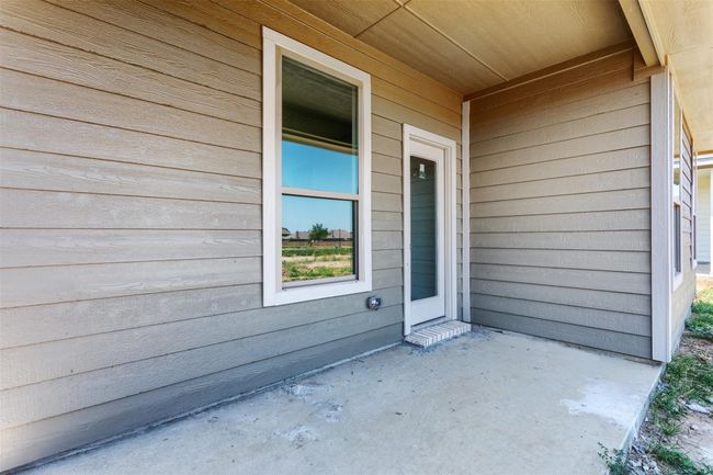 View of property entrance | Image 13