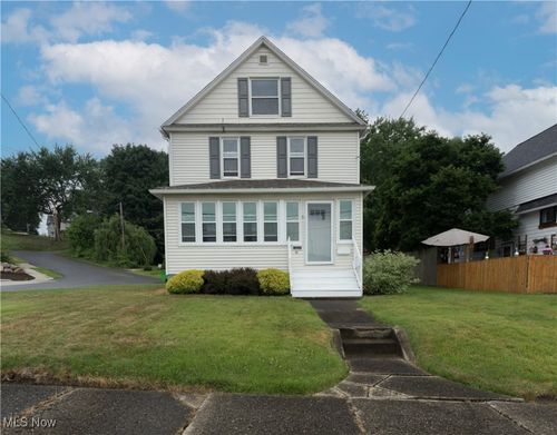 41 New St, Barberton, OH, 44203-1642 | Card Image