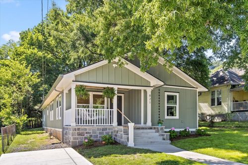 821 Spears Ave, Chattanooga, TN, 37405-3538 | Card Image