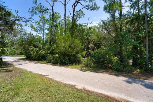 2251 Coquina Dr, Saint George Island, FL, 32328-2115 | Card Image