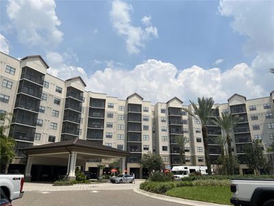 2201 - 14501 Grove Resort Avenue, Condo with 3 bedrooms, 3 bathrooms and null parking in Winter Garden FL | Image 1