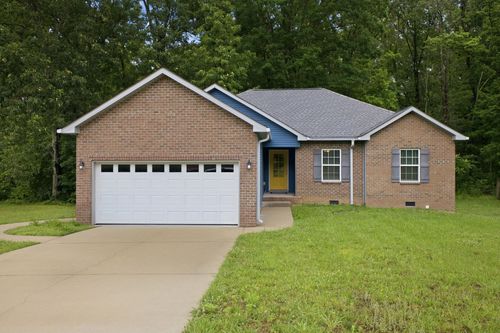 109 Mangrum Rd, Bon Aqua, TN, 37025-5102 | Card Image