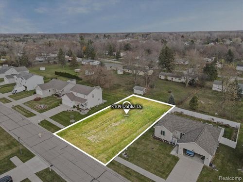 3109 Dahlia, Burton, MI, 48519 | Card Image