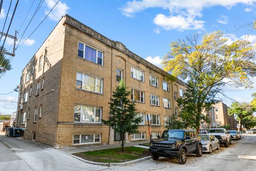 g-2319 W Rosemont Ave, Chicago, IL, 60659-5400 | Card Image