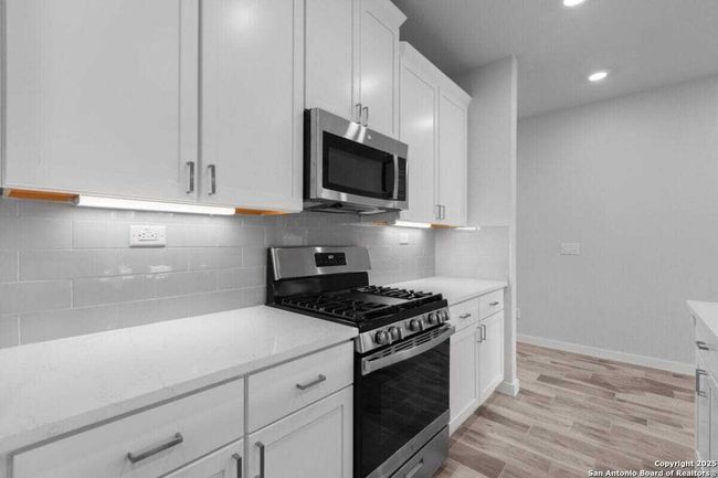 759 Fort Leonard, House other with 4 bedrooms, 3 bathrooms and null parking in San Antonio TX | Image 7
