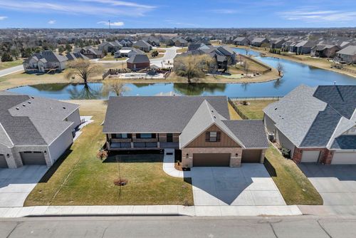 7905 E Turquoise Trl, Bel Aire, KS, 67226-7670 | Card Image