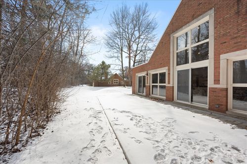 689 Crofton Ave S, Highland Park, IL, 60035-3909 | Card Image