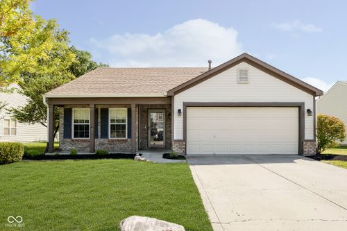 1242 Silver Ridge Lane, Brownsburg, IN, 46112 | Card Image