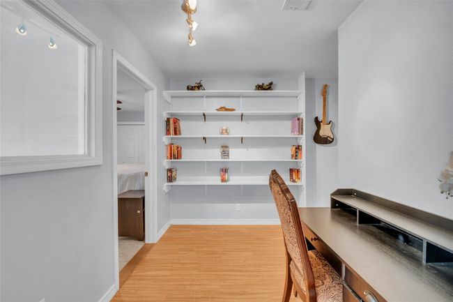 6908 Cherrydale Dr, House other with 4 bedrooms, 2 bathrooms and 4 parking in Austin TX | Image 17