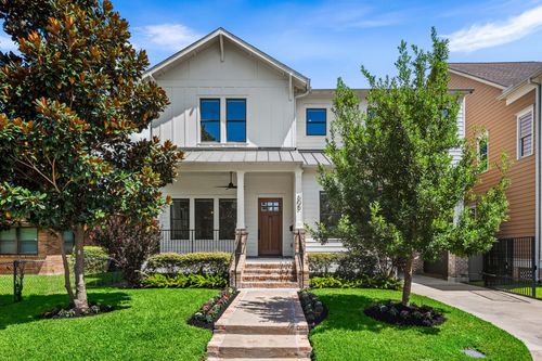 505 Aurora St, Houston, TX, 77008-2329 | Card Image
