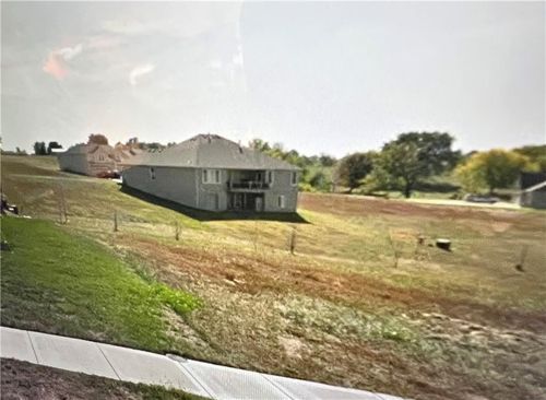 13287 Davis Ave, Bonner Springs, KS, 66012-1702 | Card Image