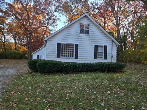 18918 Darden Rd, South Bend, IN, 46637-4011 | Card Image